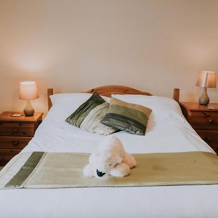 مبيت وإفطار ديفايزيس The White Bear المظهر الخارجي الصورة